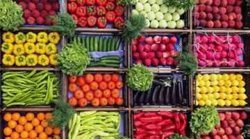 أسعار الفاكهة والخضراوات يوم السبت: البطاطس بـ4 ج والطماطم بـ5 ج في الأسواق المحلية